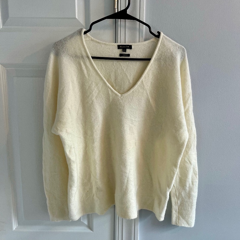 Massimo Dutti Wool Blend V-Neck Cream Sweater
